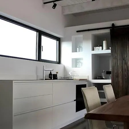 Casa Zefiro - Alisiafuerteventura بيت للعطل *
